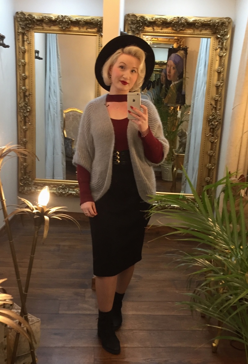 Huge Knit Grey