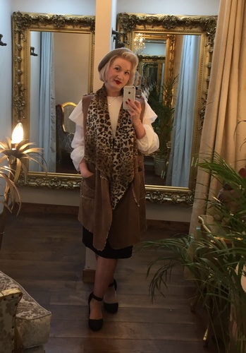 Leopard Gilet Tan